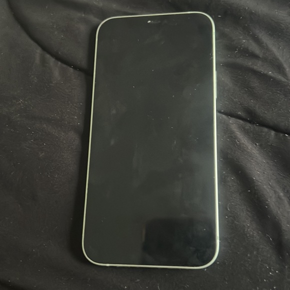 iPhone 12 64gb unlocked everything works perfect - Picture 3 of 4